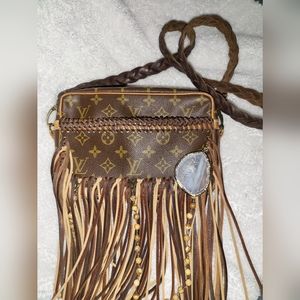 Louis Vuitton Crossbody - Boho - Very Unique